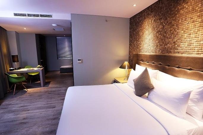 AONE Hotel.jpg